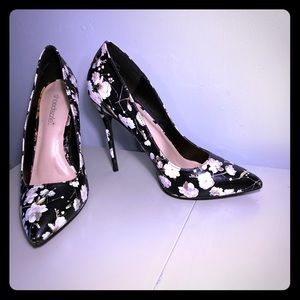 “Mariah” Floral heels. Like new.